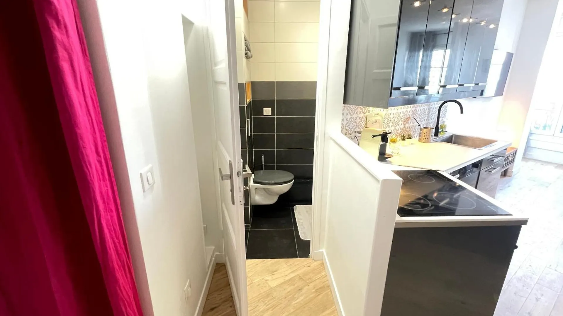 Superbe Appartement Haussmannien Suspendu Parijs