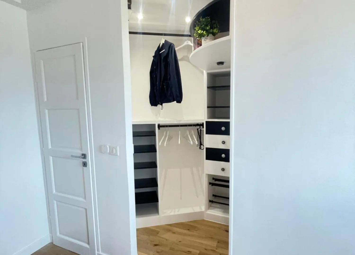 Superbe Appartement Haussmannien Suspendu Parijs